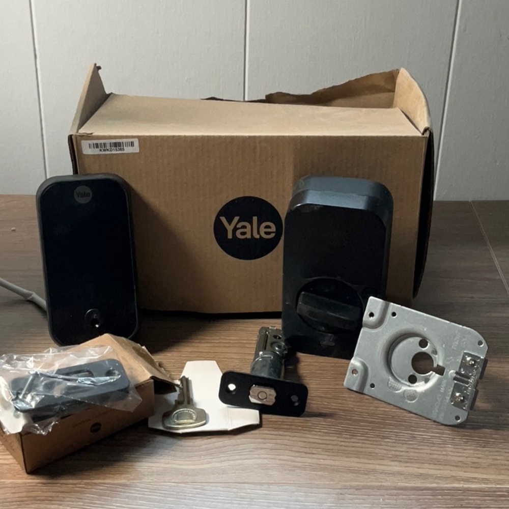 Yale Assure Lock 2 Black Smart Lock Set